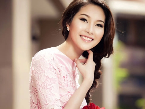 Trang điểm đẹp rạng ngời như hh đặng thu thảo