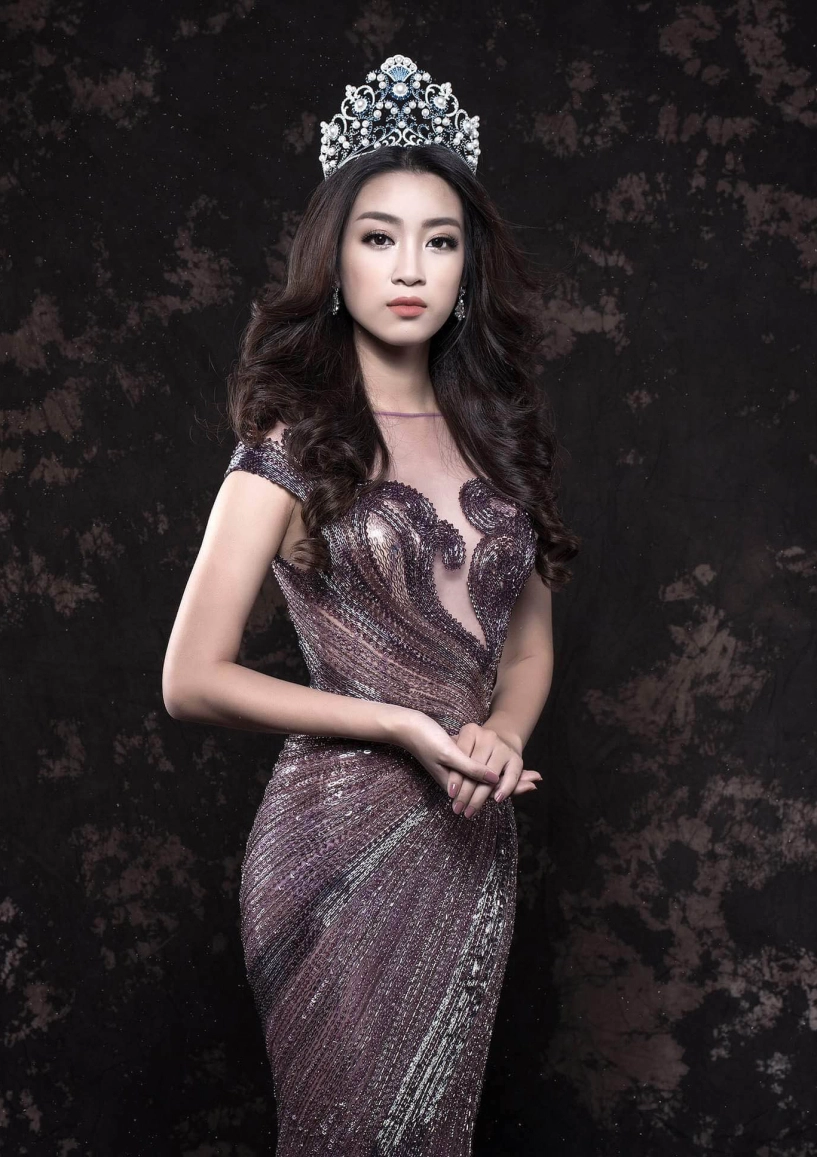 Hoa hậu Đỗ Mỹ Linh quyến rũ trong những thiết kế dạ hội hình ảnh 6 Hh đỗ mỹ linh cuốn hút trong những thiết kế dạ hội