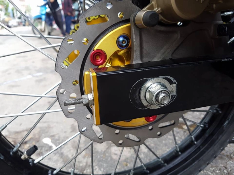 Winner 150 xuống bánh căm vỏ nhỏ