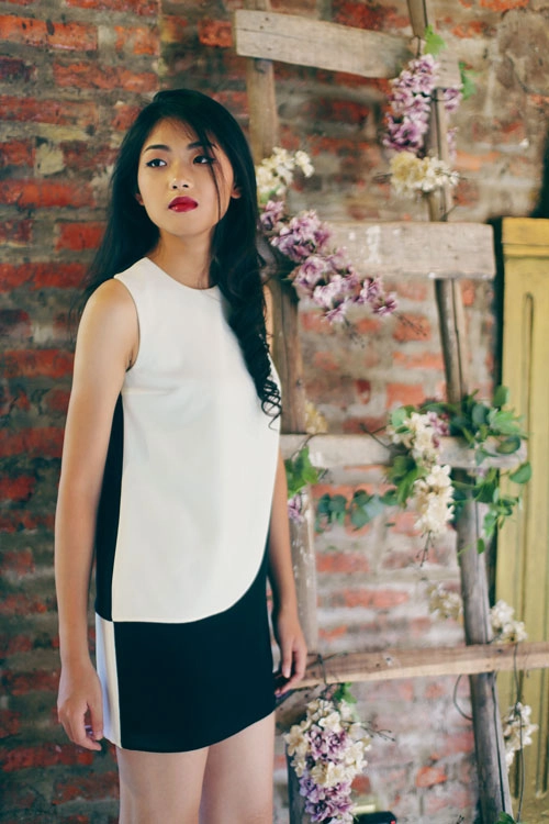 Ngắm cô nàng 20 thích làm quý cô công sở