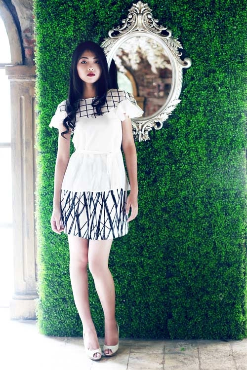 Ngắm cô nàng 20 thích làm quý cô công sở