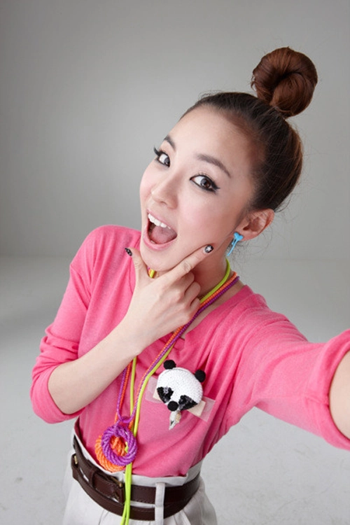 Buộc tóc ngọt lịm giúp nàng tỏa sáng trong những ngày nóng đỉnh điểm