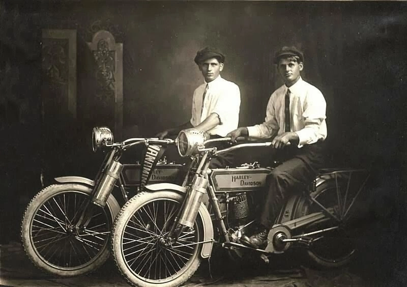 Harley davidson câu chuyện của hãng xe mô tô duy nhất nước mỹ