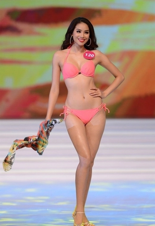 Trang tin nổi tiếng chọn phạm hương sexy nhất việt nam