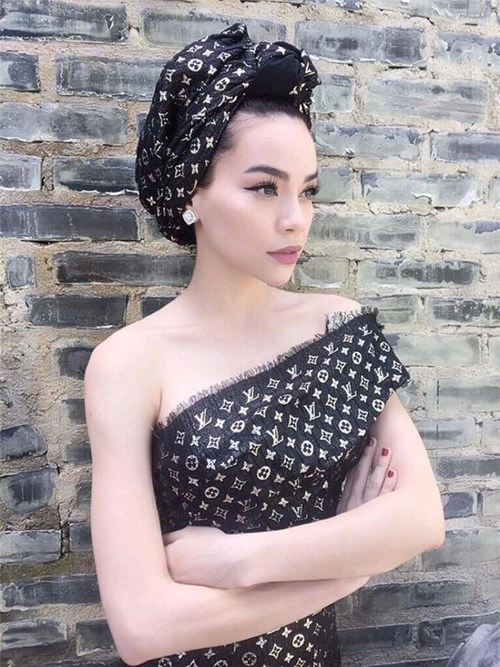 Cùng phong cách thu thảo có vượt mặt được chị đại của the face