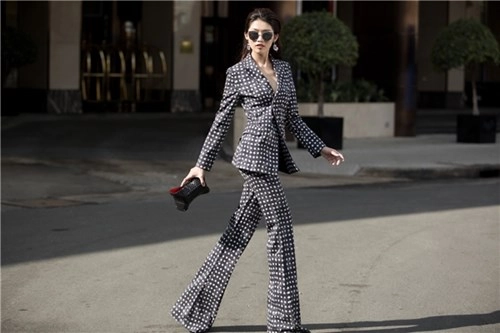 Quỳnh châu đụng hàng hiệu với lan khuê