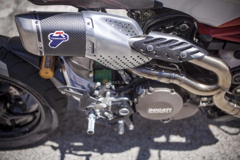 Ducati monster 1200 siluro bản độ kịch độc với phong cách scrambler