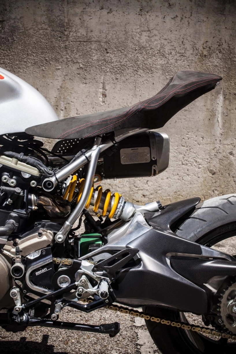 Ducati monster 1200 siluro bản độ kịch độc với phong cách scrambler