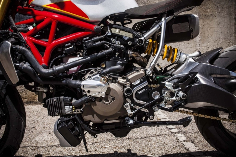 Ducati monster 1200 siluro bản độ kịch độc với phong cách scrambler