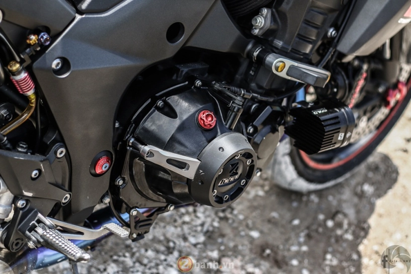 Kawasaki z1000 hầm hố đầy chất lính trong bản độ army