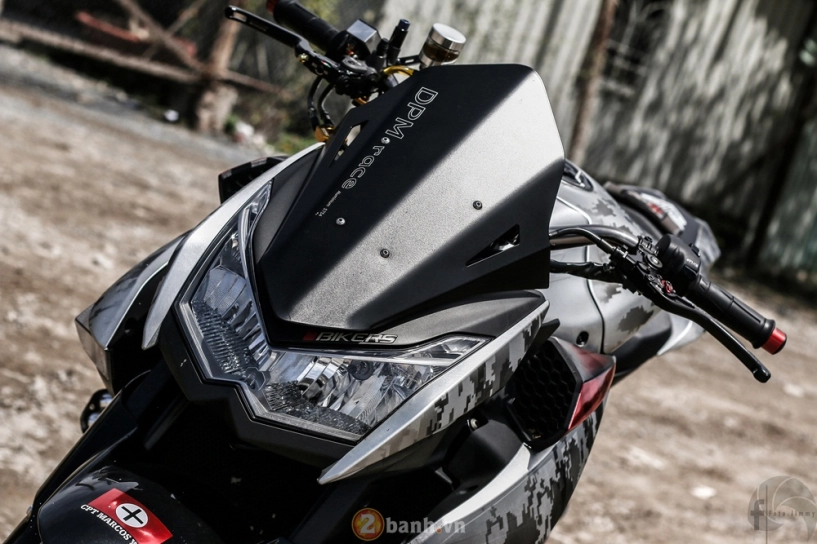 Kawasaki z1000 hầm hố đầy chất lính trong bản độ army