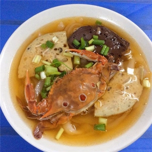 Khu phố ăn uống đình đám ở xã đàn