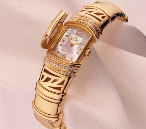 Hình ảnh sang trọng của đồng hồ trang sức cao cấp ebel 