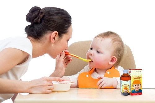 Sai lầm cha mẹ thường gặp khi bổ sung vitamin c cho bé