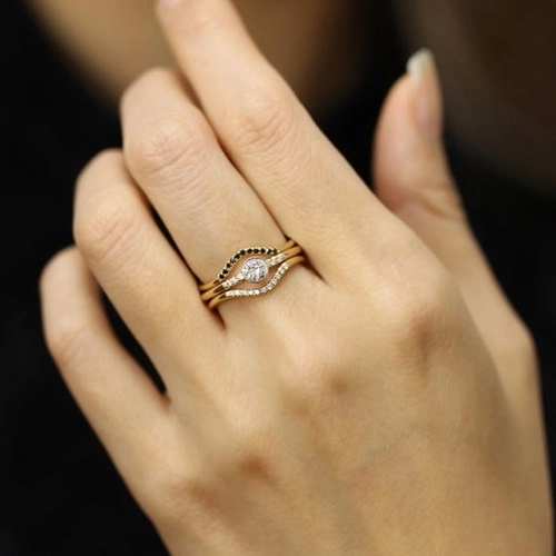 19 mẫu nhẫn cầu hôn là dính