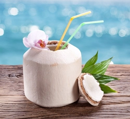 4 loại nước cân bằng điện giải phòng khi nguy cấp