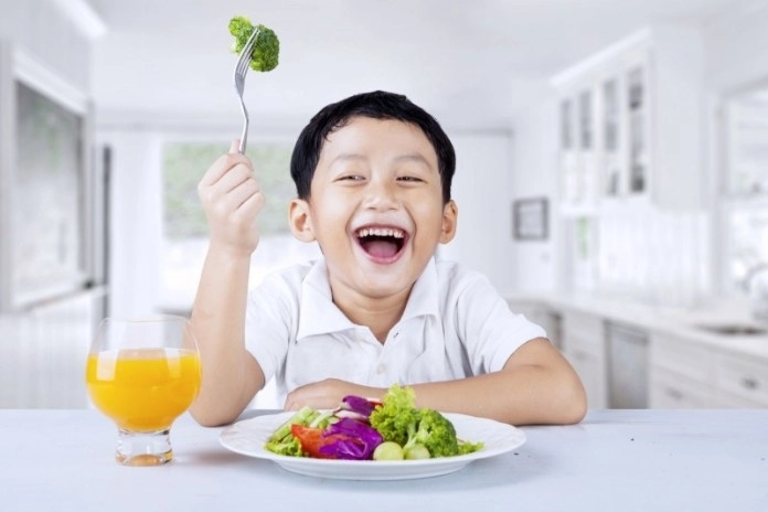 6 cách uống nước cam lợi đâu không thấy màđau hoài