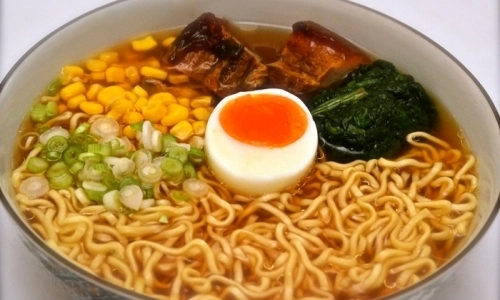 Ăn mì tôm như thế nào an toàn
