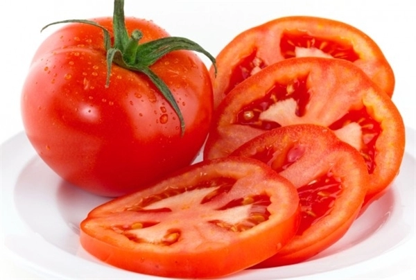 Bất ngờ trước tác dụng thần kì của cà chua tới nhan sắc
