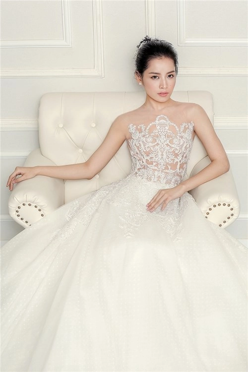 Bất ngờ với ảnh cưới đẹp tựa thiên thần của chi pu