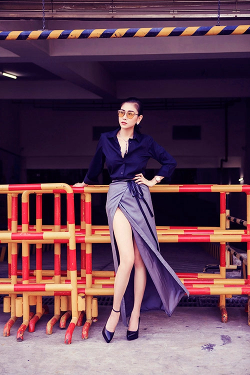 Hà minh ngọc sành điệu dạo phố