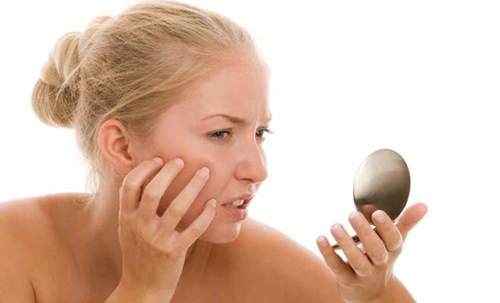 Không giặt cọ trang điểm điều gì nguy hiểm sẽ xảy ra