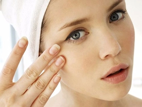 Làm đẹp hay phá hủy nhan sắc khi cao lông mặt