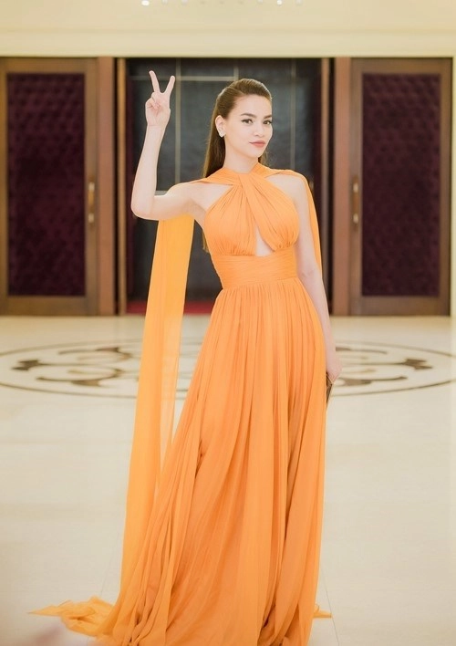Ngắm sao việt như thiên thần khi diện váy trên thảm đỏ