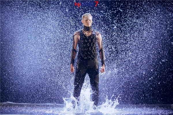 Ngắm thí sinh next top ảo diệu trong bộ ảnh tiền tỉ
