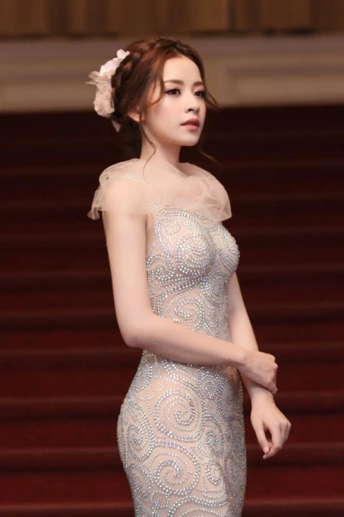 Thời trang chi pu ngày càng lấn át các đàn chị trên thảm đỏ