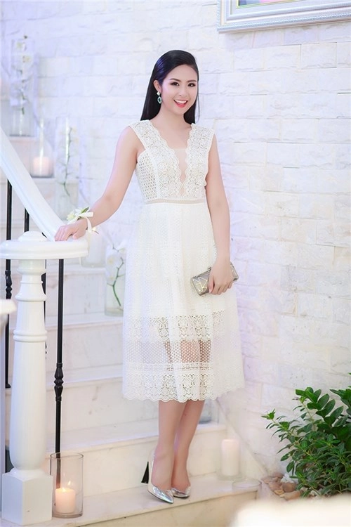 Tú anh ngọc hân xinh như thiên thần áo trắng