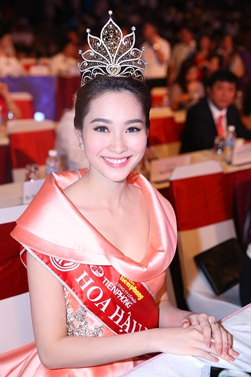 Vương miện hoa hậu việt nam và những cái nhất bạn chưa biết