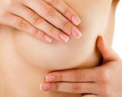  8 loại bệnh nhờ đứng khỏa thân trước gương