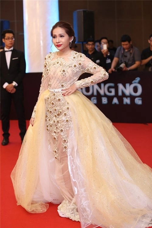 9 thảm họa thời trang khó phai ở đêm hội chân dài