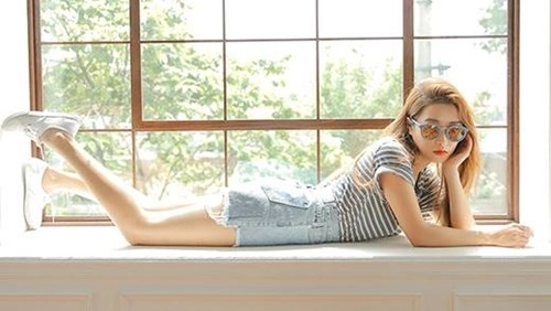 Bí quyết chọn màu trang phục đánh tan cái nắng hè