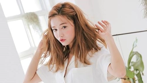 Bí quyết chọn màu trang phục đánh tan cái nắng hè