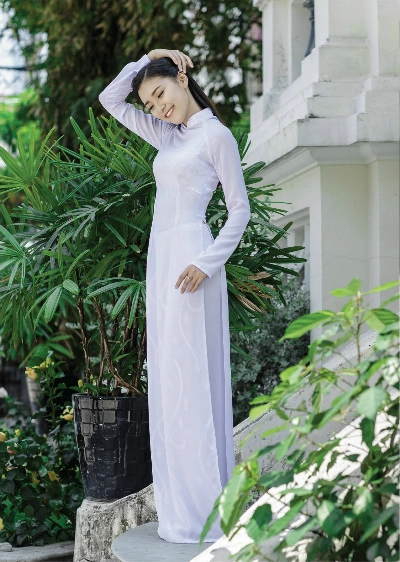 Bst áo dài nữ sinh trang nhã phong cách châu âu của thái tuấn