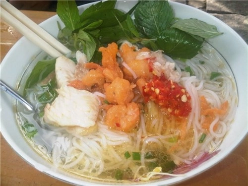 Bún cá phú quốc tưởng quen mà lạ ăn vào liền ngay