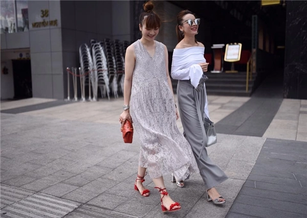 Hà hồ phạm hương đọ sắc