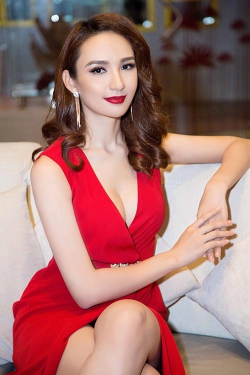 Hoa hậu nào là người giữ vương miện lâu nhất tại việt nam