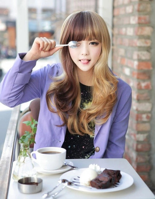 Kiểu tóc uốn xoăn sóng nước không bao giờ lỗi mốt