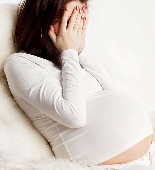 Mẹ khóc nhiều trong thai kì con sinh ra dễ bị tự kỉ chậm phát triển