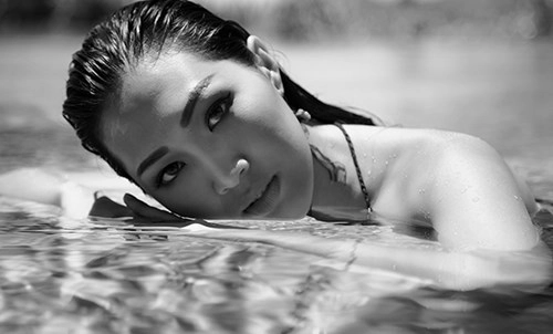 Ngất ngây những bộ ảnh nội y khó cưỡng của mỹ nhân việt
