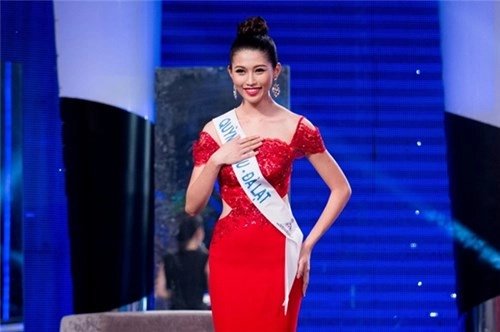 Những vòng 1 nhưng vẫn quyến rũ của mĩ nhân việt