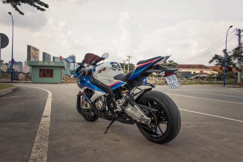 Siêu mô tô BMW S1000RR lên tem M Series tại Sài Gòn hình ảnh 4 Bmw s1000rr siêu mô tô được lên tem m series tại sài gòn