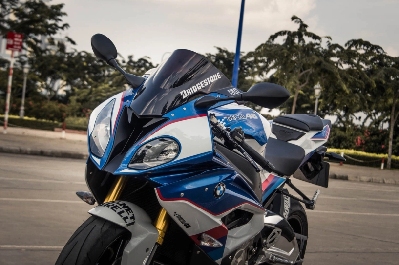 Siêu mô tô BMW S1000RR lên tem M Series tại Sài Gòn hình ảnh 5 Bmw s1000rr siêu mô tô được lên tem m series tại sài gòn