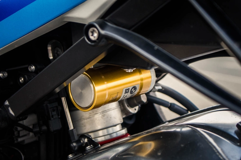 Siêu mô tô BMW S1000RR lên tem M Series tại Sài Gòn hình ảnh 13 Bmw s1000rr siêu mô tô được lên tem m series tại sài gòn