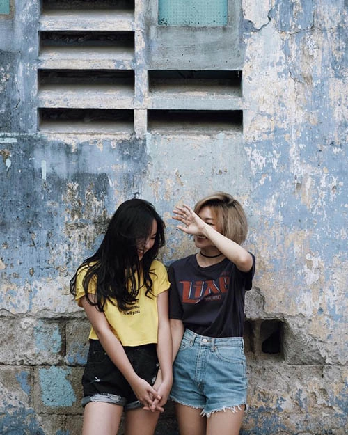 Cho nàng thỏa sức khoe eo thon với soóc jeans cạp cao