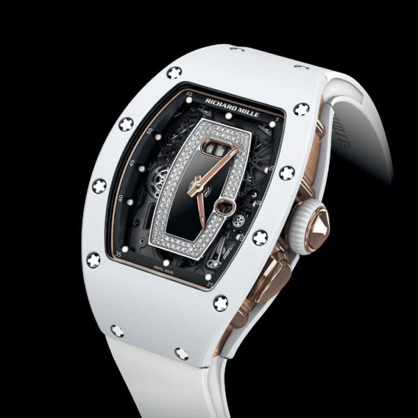 Đồng hồ richard mille rm 037 với thiết kế xe đua thanh lịch