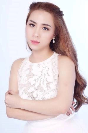 Hạnh yumy cố gái 9x kiếm tiền khủng nhờ kinh doanh online